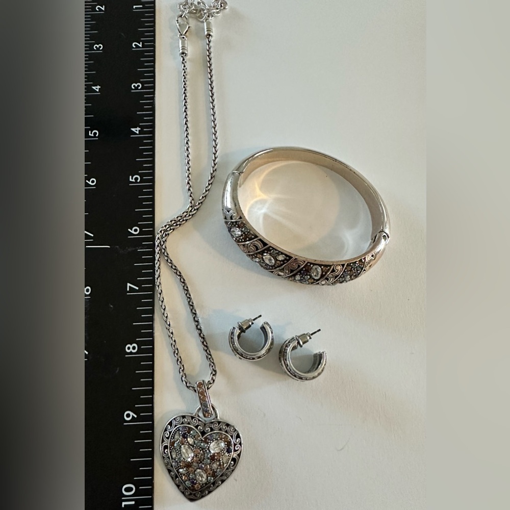Elegant Silver Jewelry Set
